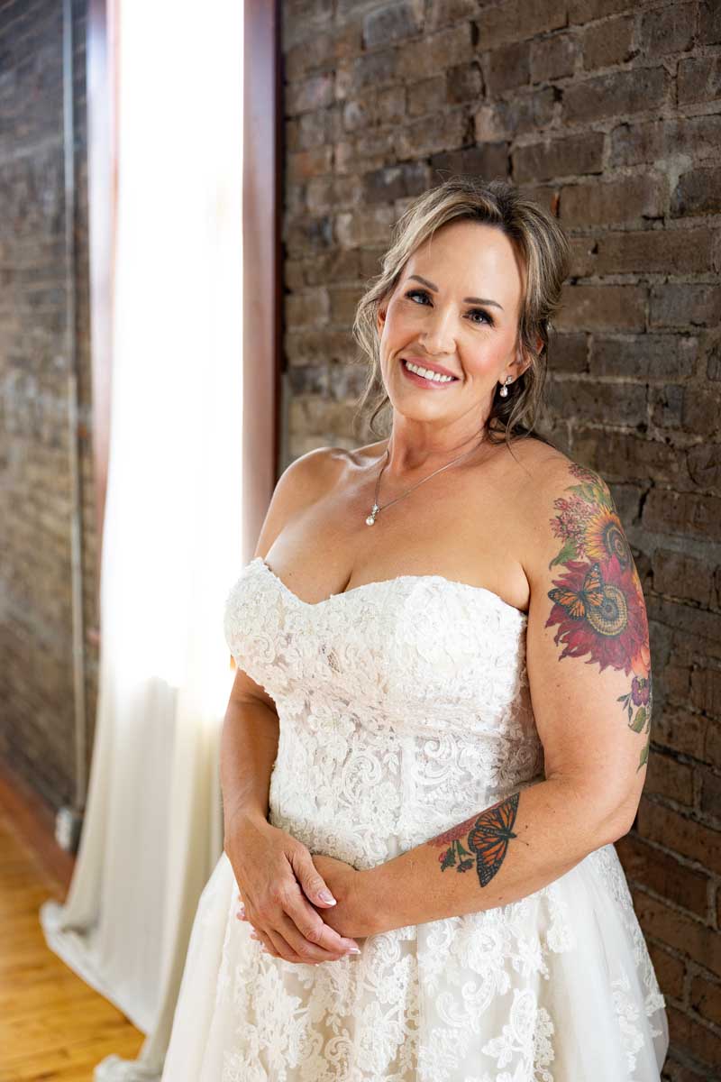 the promise room minnesota wedding venue-bride